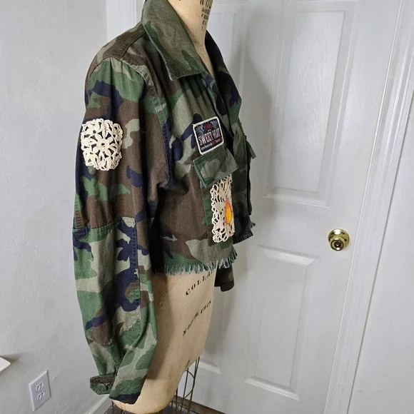Upcycled sweet heat vintage army jacket lace patches womens OS - Picture 4 of 7